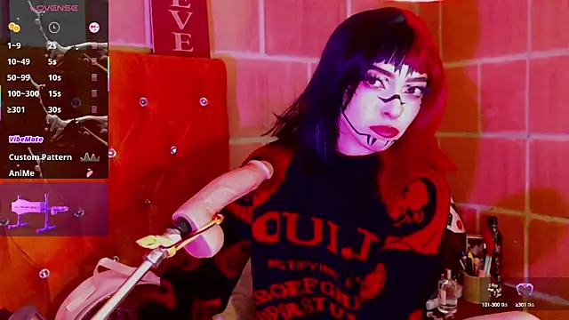 Snapshot of Yennastone chatting on 10-07-25, 05:59 Yennastone online show from 10-07-25, 05:59