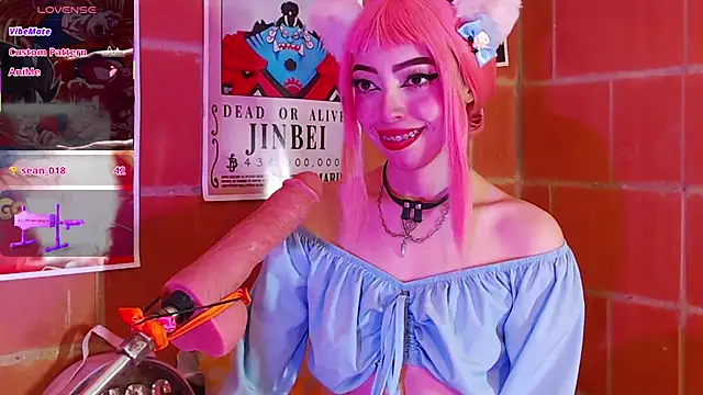 Snapshot of Yennastone chatting on 10-27-25, 05:44 Yennastone online show from 10-27-25, 05:44