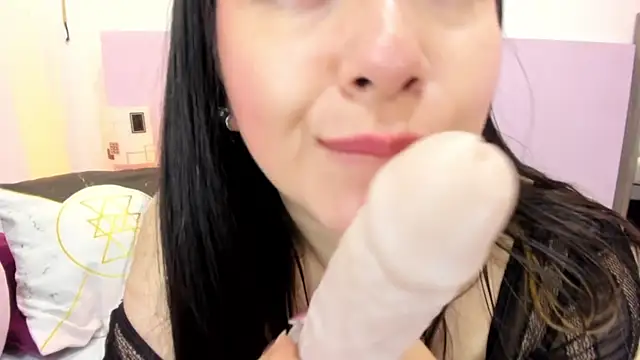 Kimkalifa  online show from 01-14-25, 07:11