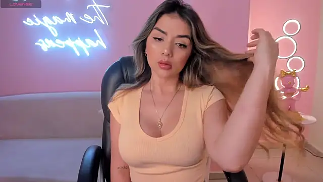 ChloePreston  online show from 03-11-25, 10:40