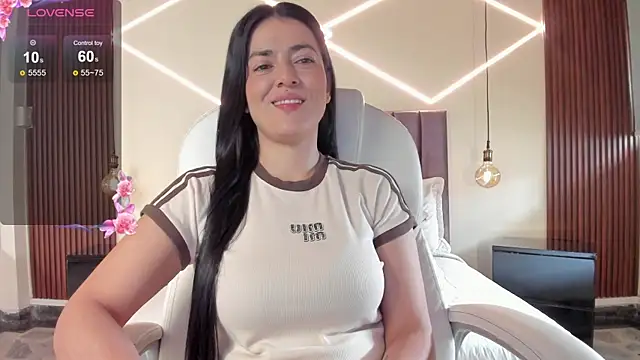 BellaClaiir online show from 04-27-26, 03:21