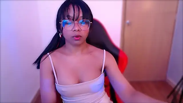 Snapshot of Natasha_mh2 chatting on 09-25-25, 03:38 Natasha mh2 online show from 09-25-25, 03:38