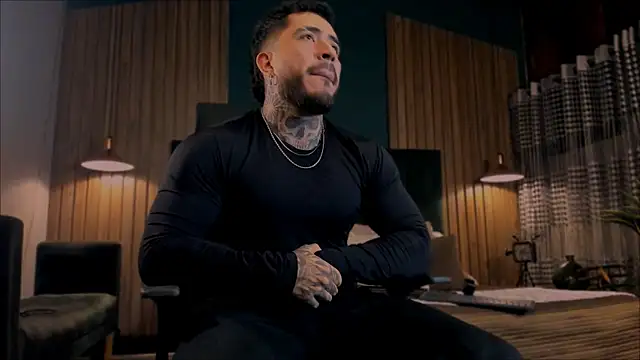 LeoSalvatore  online show from 02-07-25, 03:45