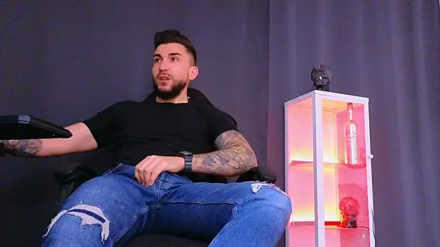 MightyAaron66 online show from 02-18-25, 05:53