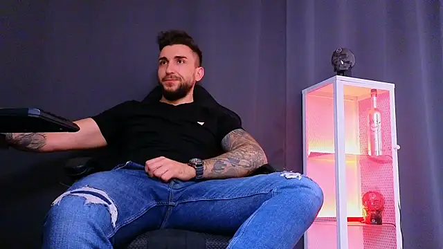 MightyAaron66 online show from 03-04-25, 11:51