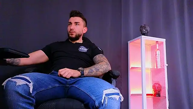 MightyAaron66 online show from 03-05-25, 06:23