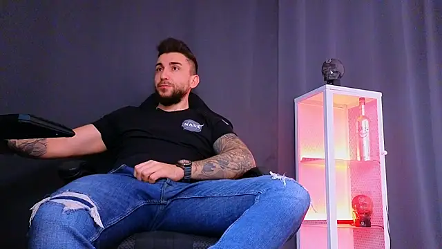 MightyAaron66 online show from 03-06-25, 05:57