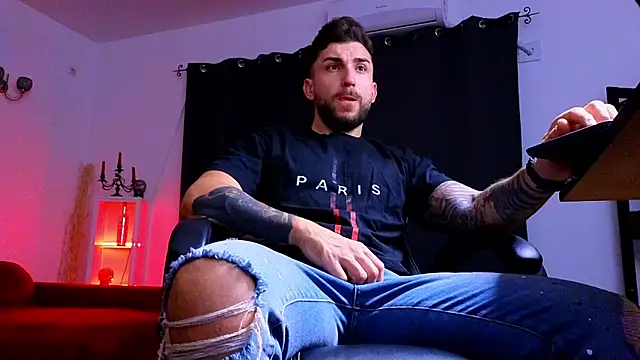 MightyAaron66 online show from 10-14-25, 03:40