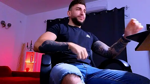 MightyAaron66 online show from 11-11-25, 03:28