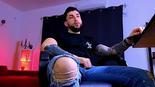 MightyAaron66 online show from 03-06-26, 03:36