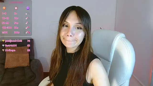 missdaphnee  online show from 10-22-25, 11:59