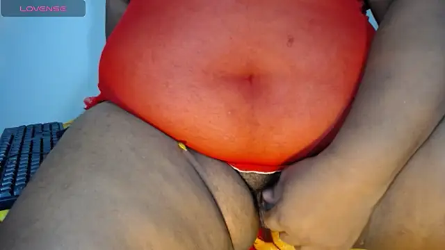 Snapshot of OpraxBellinda chatting on 03-12-25, 07:35 OpraxBellinda online show from 03-12-25, 07:35