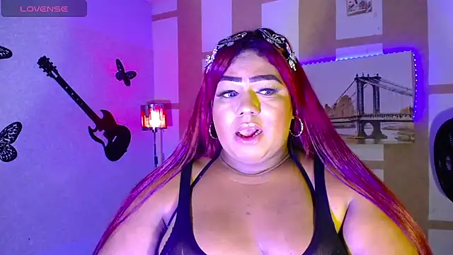 Snapshot of OpraxBellinda chatting on 10-24-25, 03:03 OpraxBellinda online show from 10-24-25, 03:03