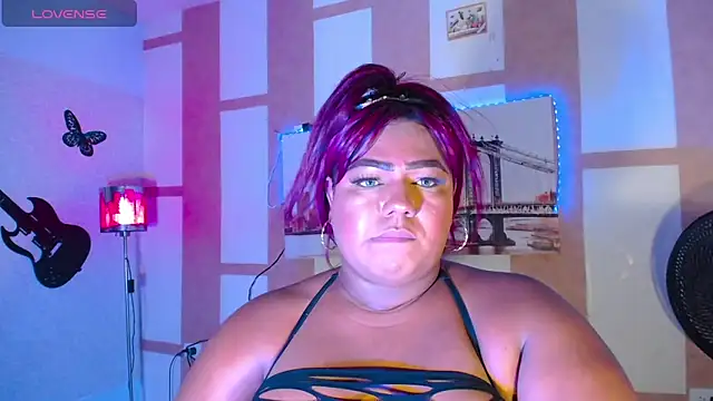 Snapshot of OpraxBellinda chatting on 10-26-25, 02:50 OpraxBellinda online show from 10-26-25, 02:50