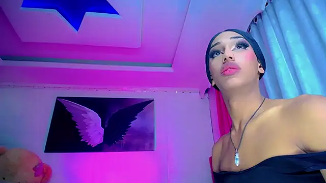 NahomiCamper online show from 03-10-25, 08:15