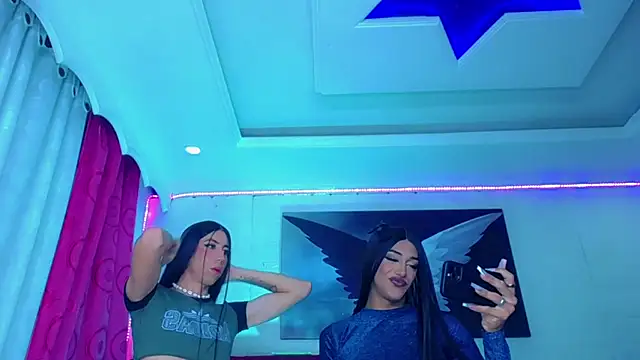 NahomiCamper online show from 10-10-25, 03:16