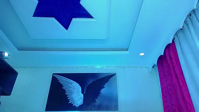 NahomiCamper online show from 10-16-25, 12:28