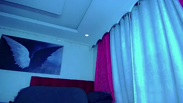 NahomiCamper online show from 11-04-25, 09:58