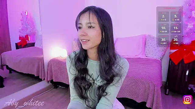 Snapshot of AbyWhitee chatting on 01-10-25, 06:53 AbyWhitee online show from 01-10-25, 06:53