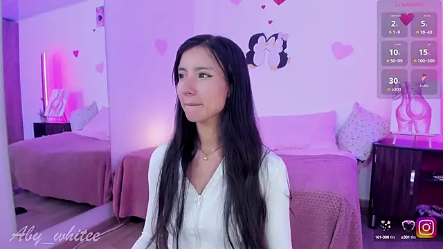 Snapshot of AbyWhitee chatting on 02-25-25, 01:30 AbyWhitee online show from 02-25-25, 01:30