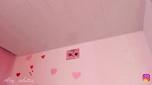 Snapshot of AbyWhitee chatting on 09-30-25, 02:33 AbyWhitee online show from 09-30-25, 02:33