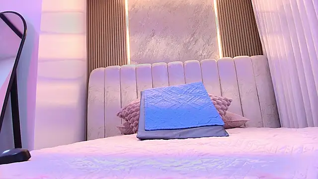 kata hazel online show from 11-21-25, 07:23