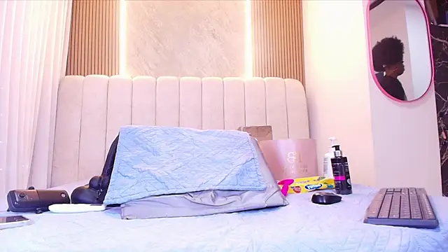 kata hazel online show from 04-21-26, 07:17