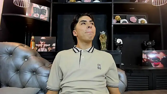 HeellBoy  online show from 10-30-25, 08:53