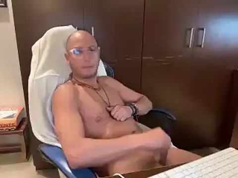 alanan881 online show from 01-18-25, 01:52