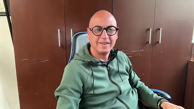 alanan881 online show from 01-17-26, 05:38