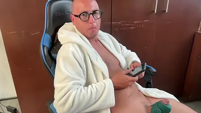 alanan881 online show from 02-11-26, 08:03