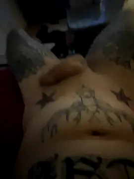 Snapshot of Tyson8897 chatting on 11-18-25, 04:39 Tyson8897 online show from 11-18-25, 04:39