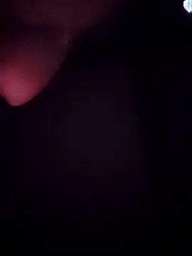 Snapshot of santi283 chatting on 04-12-26, 06:29 santi283 online show from 04-12-26, 06:29