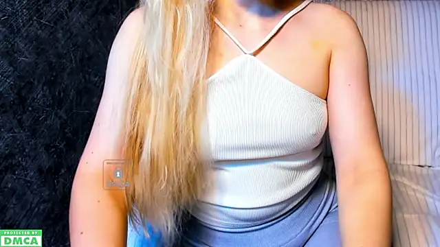 Snapshot of xteona chatting on 09-24-25, 07:12 xteona online show from 09-24-25, 07:12