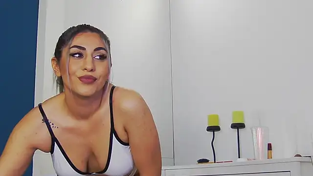 CelineMeyerr online show from 11-07-25, 06:35