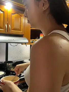 karla nill online show from 11-10-25, 04:50