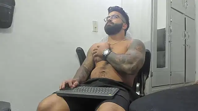 Lyon vach online show from 02-05-25, 12:20