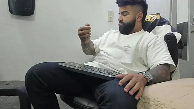 Lyon vach online show from 02-10-25, 04:36