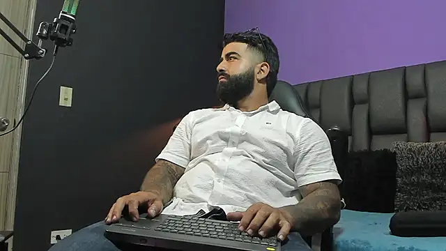 Lyon vach online show from 03-09-26, 11:42