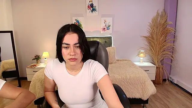 Snapshot of Icysweetcam chatting on 04-30-26, 11:05 Icysweetcam online show from 04-30-26, 11:05