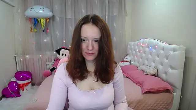 Snapshot of BarbaraStily chatting on 01-28-25, 11:17 BarbaraStily online show from 01-28-25, 11:17