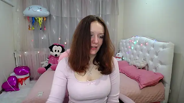 Snapshot of BarbaraStily chatting on 01-28-25, 05:24 BarbaraStily online show from 01-28-25, 05:24