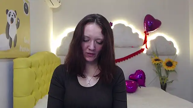 Snapshot of BarbaraStily chatting on 02-15-25, 06:01 BarbaraStily online show from 02-15-25, 06:01