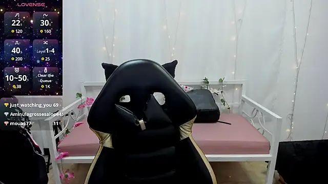 Abigail Wilson  online show from 12-10-24, 05:50