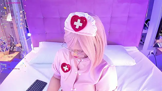 Snapshot of NanaOsaky chatting on 11-12-25, 12:38 NanaOsaky online show from 11-12-25, 12:38