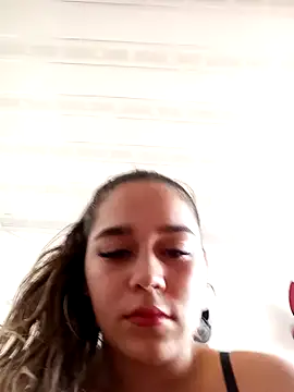 Snapshot of LaurenWelly_ chatting on 01-23-25, 08:24 LaurenWelly  online show from 01-23-25, 08:24