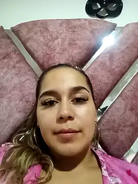Snapshot of LaurenWelly_ chatting on 01-24-25, 02:49 LaurenWelly  online show from 01-24-25, 02:49