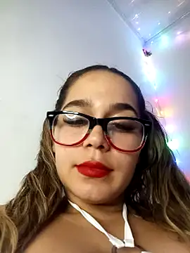 Snapshot of LaurenWelly_ chatting on 01-25-25, 02:15 LaurenWelly  online show from 01-25-25, 02:15
