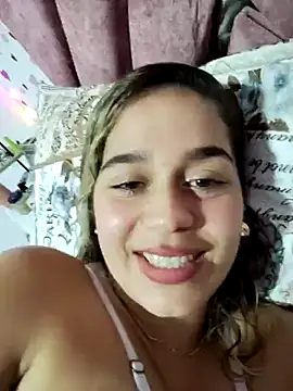 Snapshot of LaurenWelly_ chatting on 02-24-25, 12:30 LaurenWelly  online show from 02-24-25, 12:30