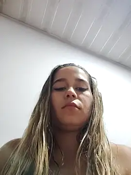 Snapshot of LaurenWelly_ chatting on 02-26-25, 11:59 LaurenWelly  online show from 02-26-25, 11:59